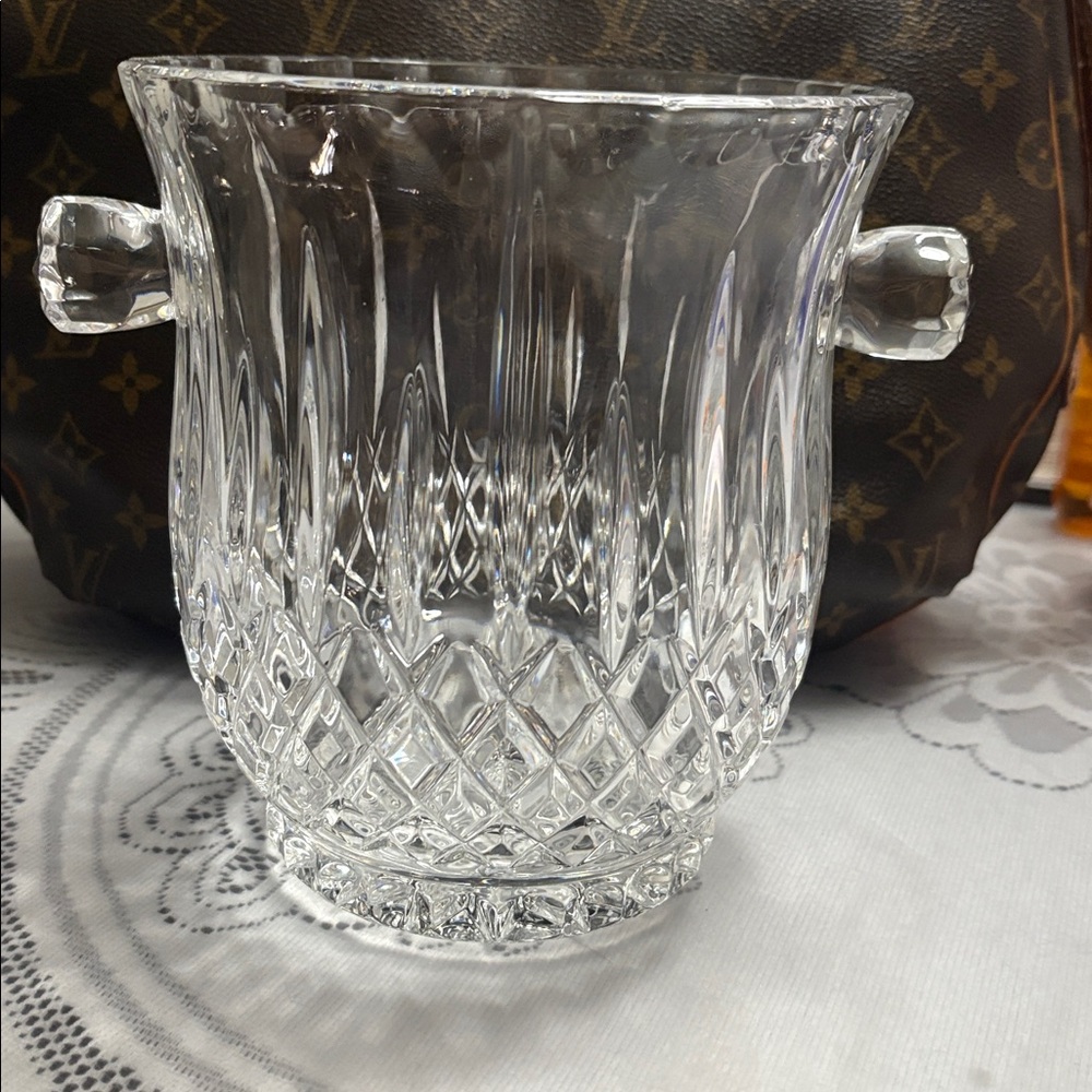 Elegant Crystal Ice Bucket